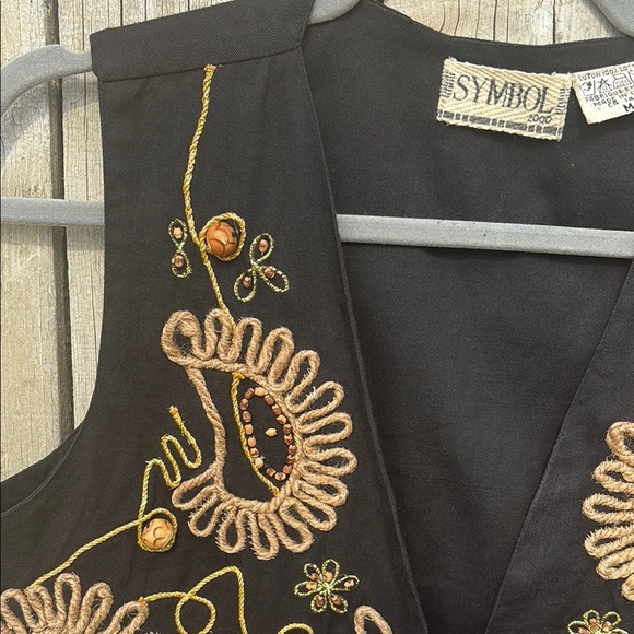 Vintage SYMBOL 2000 Embroidered Vest – Boho Western Layering Piece | Size M - Picture 2 of 6